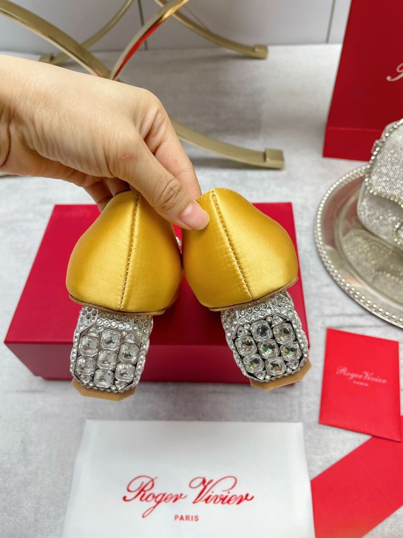 Roger Vivier flat shoes